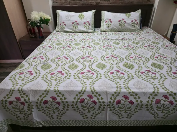 Floral_Hand_Block_Printed_Cotton_Bedsheet_With_Matching_Pillow_Covers_(108_X_108_inches)