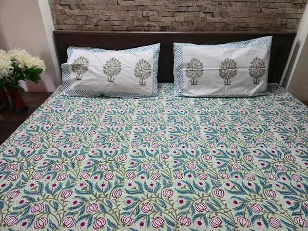 Floral_Hand_Block_Printed_Cotton_Bedsheet_With_Matching_Pillow_Covers_(108_X_108_inches)