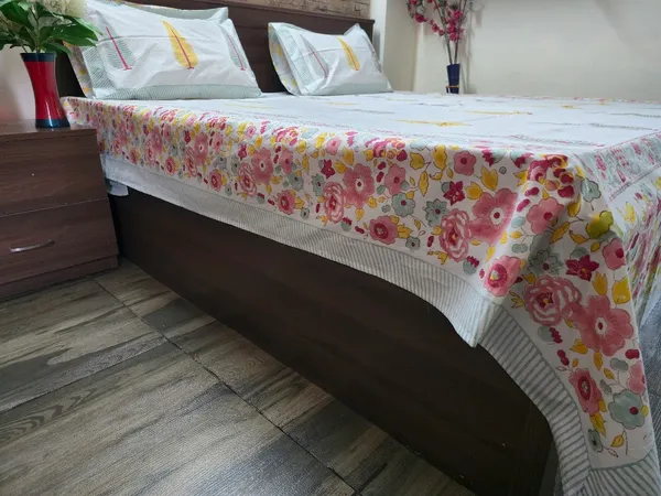 Floral_Hand_Block_Printed_Cotton_Bedsheet_With_Matching_Pillow_Covers_(108_X_108_inches)