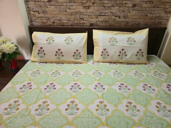 Floral_Hand_Block_Printed_Cotton_Bedsheet_With_Matching_Pillow_Covers_(108_X_108_inches)