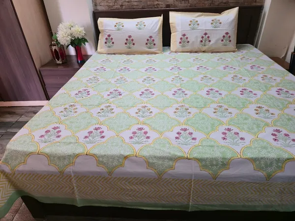 Floral_Hand_Block_Printed_Cotton_Bedsheet_With_Matching_Pillow_Covers_(108_X_108_inches)