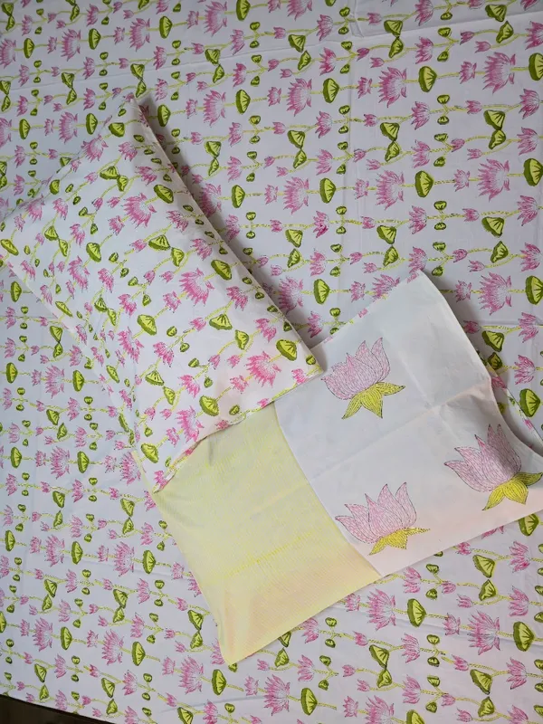 Floral_Hand_Block_Printed_Cotton_Bedsheet_With_Matching_Pillow_Covers_(108_X_108_inches)