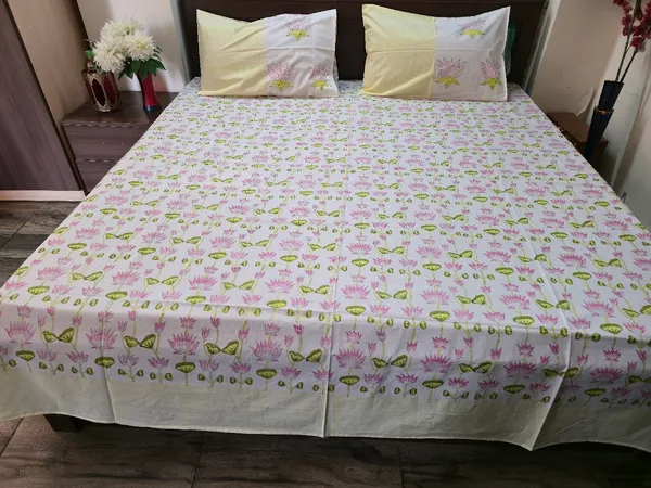 Floral_Hand_Block_Printed_Cotton_Bedsheet_With_Matching_Pillow_Covers_(108_X_108_inches)
