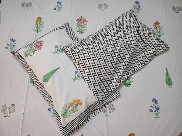 Floral_Hand_Block_Printed_Cotton_Bedsheet_With_Matching_Pillow_Covers_(108_X_108_inches)