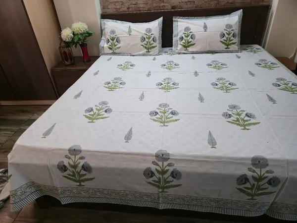 Floral_Hand_Block_Printed_Cotton_Bedsheet_With_Matching_Pillow_Covers_(108_X_108_inches)