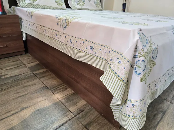 Floral_Hand_Block_Printed_Cotton_Bedsheet_With_Matching_Pillow_Covers_(108_X_108_inches)