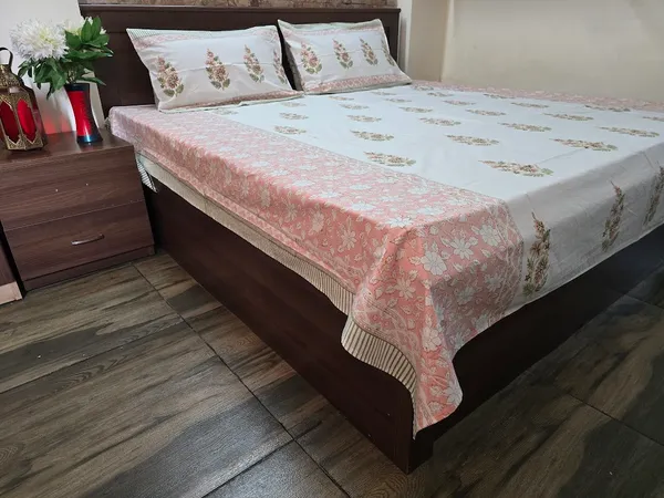 Floral_Hand_Block_Printed_Cotton_Bedsheet_With_Matching_Pillow_Covers_(108_X_108_inches)