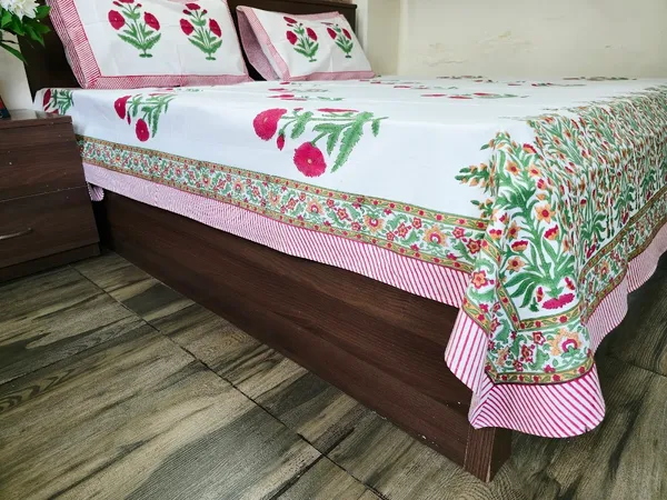 Floral_Hand_Block_Printed_Cotton_Bedsheet_With_Matching_Pillow_Covers_(108_X_108_inches)