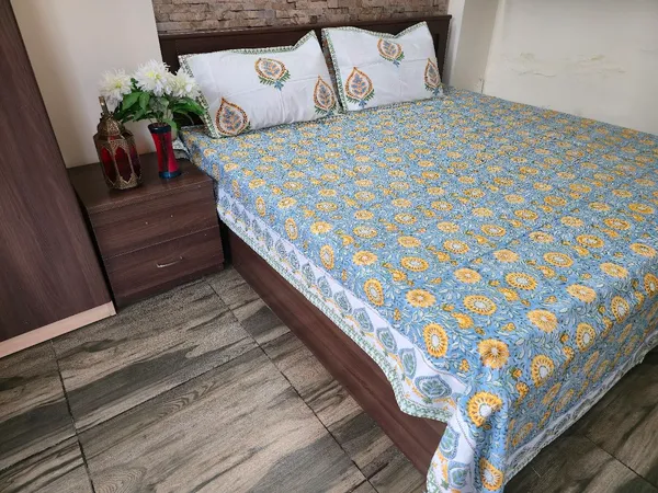 Floral_Hand_Block_Printed_Cotton_Bedsheet_With_Matching_Pillow_Covers_(108_X_108_inches)