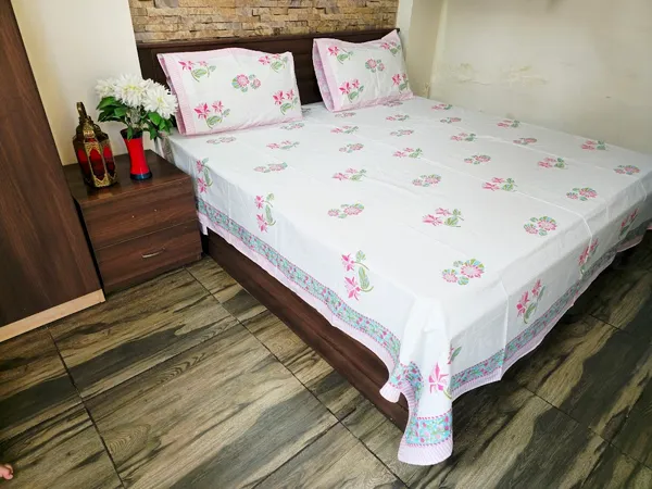 Floral_Hand_Block_Printed_Cotton_Bedsheet_With_Matching_Pillow_Covers_(108_X_108_inches)