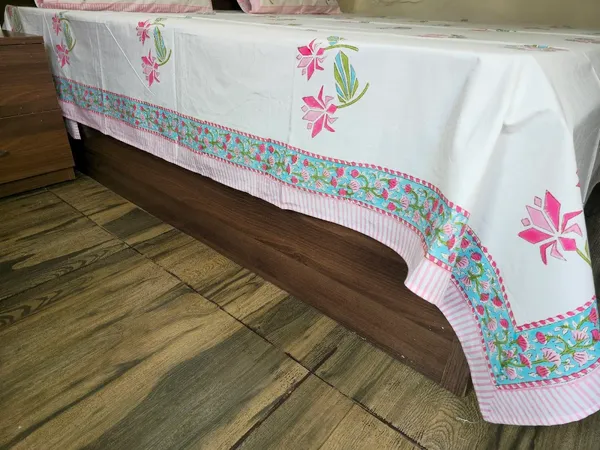 Floral_Hand_Block_Printed_Cotton_Bedsheet_With_Matching_Pillow_Covers_(108_X_108_inches)