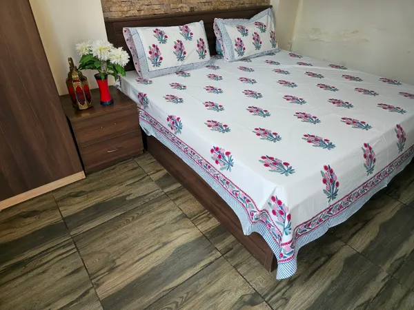 Floral_Hand_Block_Printed_Cotton_Bedsheet_With_Matching_Pillow_Covers_(108_X_108_inches)