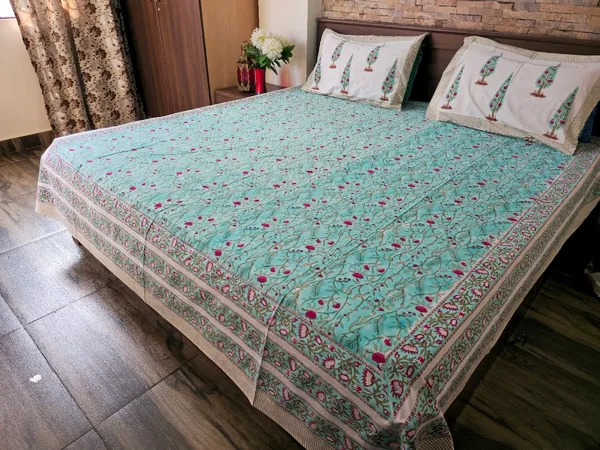 Floral_Hand_Block_Printed_Cotton_Bedsheet_With_Matching_Pillow_Covers_(108_X_108_inches)