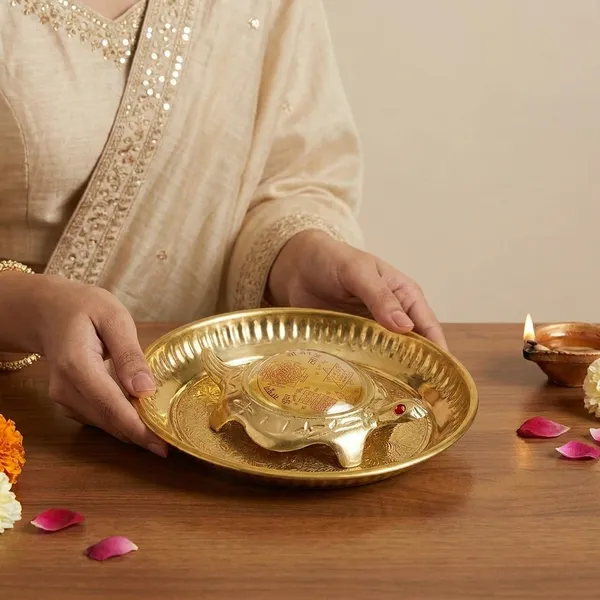 Decorative_Brass_Medium_Tortoise_Pooja_Thali_With_Shree_Yantra_Design._Size_4.5"
