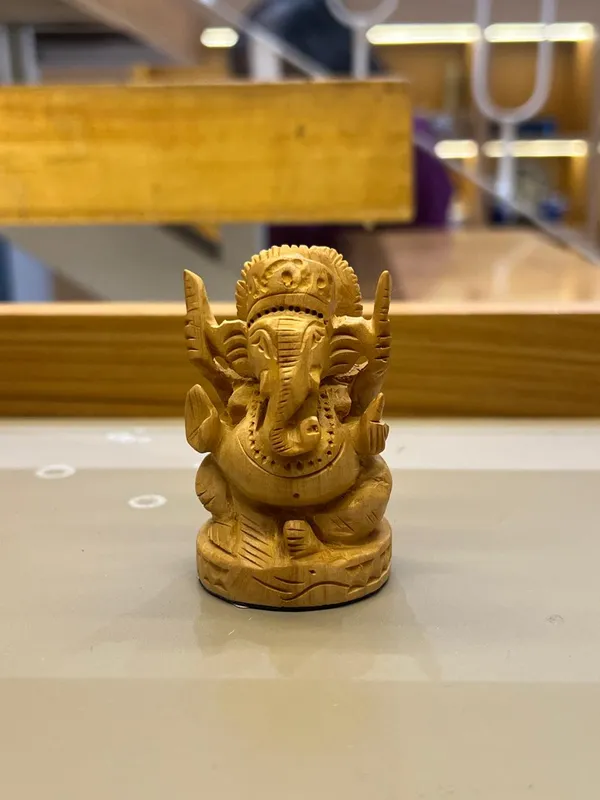 Handcrafted_Wooden_Lord_Ganesha_Idol_3"