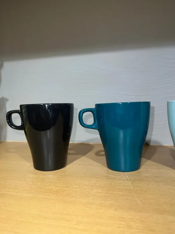 Modern_Ceramic_Coffee_Mugs_Set_Of_4_-_Black_And_Teal