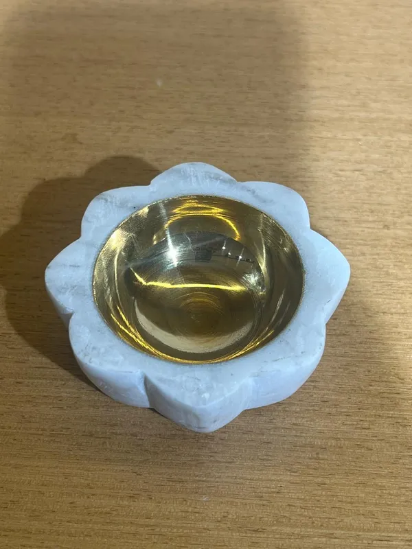White_Marble_Diya_Set_With_Golden_Brass_Interior_-_Set_Of_5