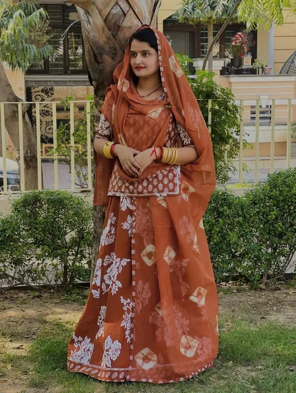 Rust_Cotton_Rajputi_Poshak_4_Metre_Fabric_2.5_Meter_Odhani_For_Women