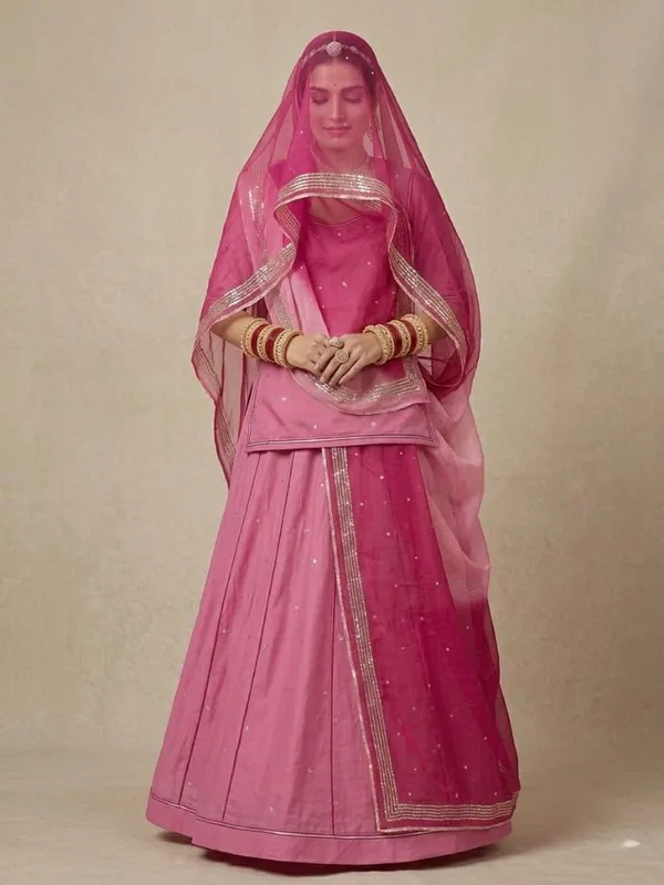 Pink_Silk_Crepe_Rajputi_Poshak_4_Metre_Fabric_2.5_Meter_Odhani_For_Women