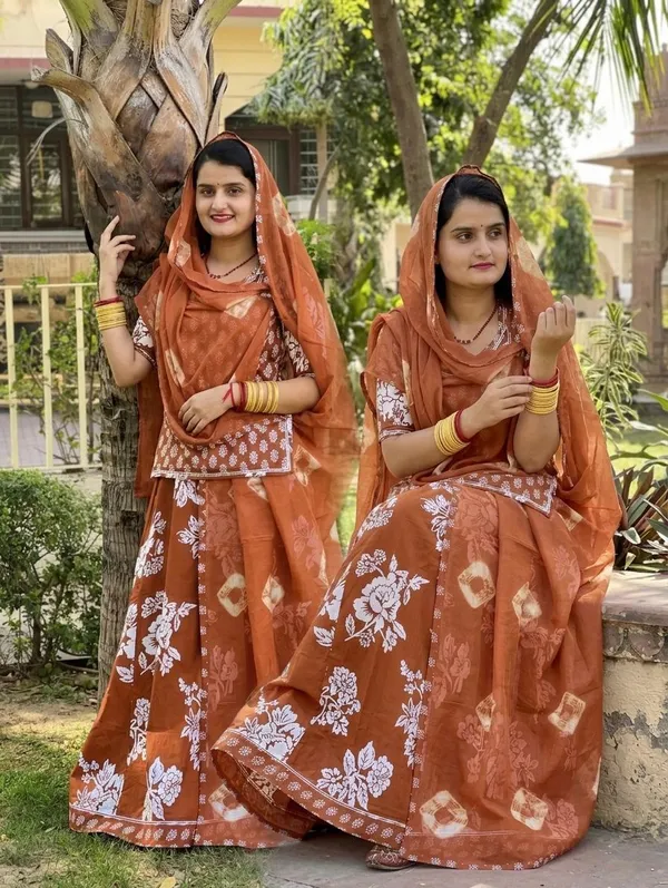 Rust_Cotton_Rajputi_Poshak_4_Metre_Fabric_2.5_Meter_Odhani_For_Women
