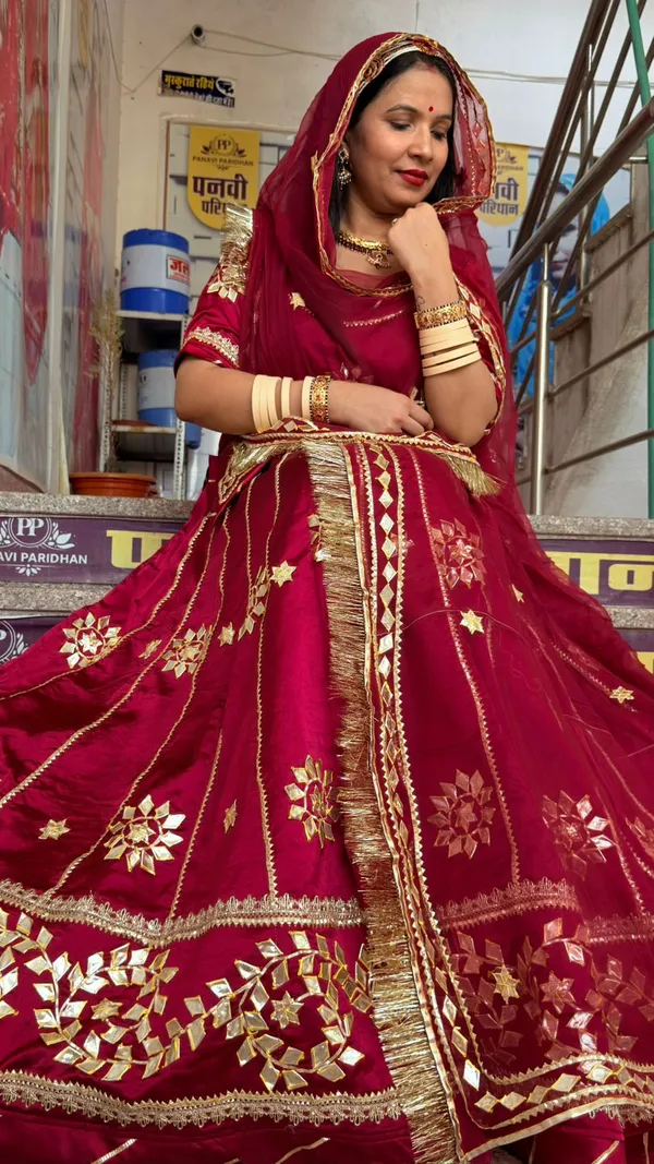 Maroon_Cotton_Rajputi_Poshak_4_Metre_Fabric_2.5_Meter_Odhani_For_Women