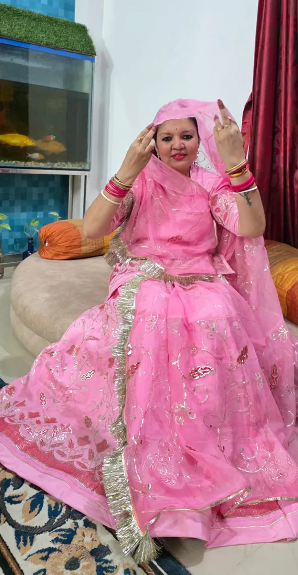 Pink_Cotton_Rajputi_Poshak_4_Metre_Fabric_2.5_Meter_Odhani_For_Women