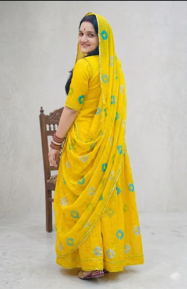 Yellow_Mix_Cotton_Rajputi_Poshak_4_Metre_Fabric_2.5_Meter_Odhani_For_Women