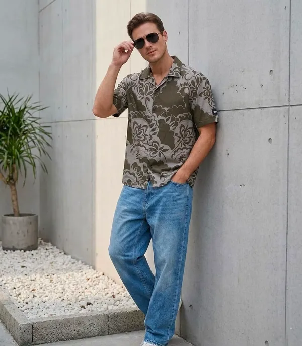 Olive_Green_Floral_Print_Short_Sleeve_Cuban_Collar_Shirt_for_Men