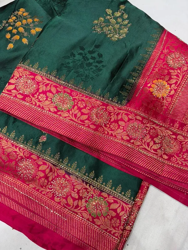 Green_And_Pink_Banarasi_Silk_Saree_With_Zari_Work