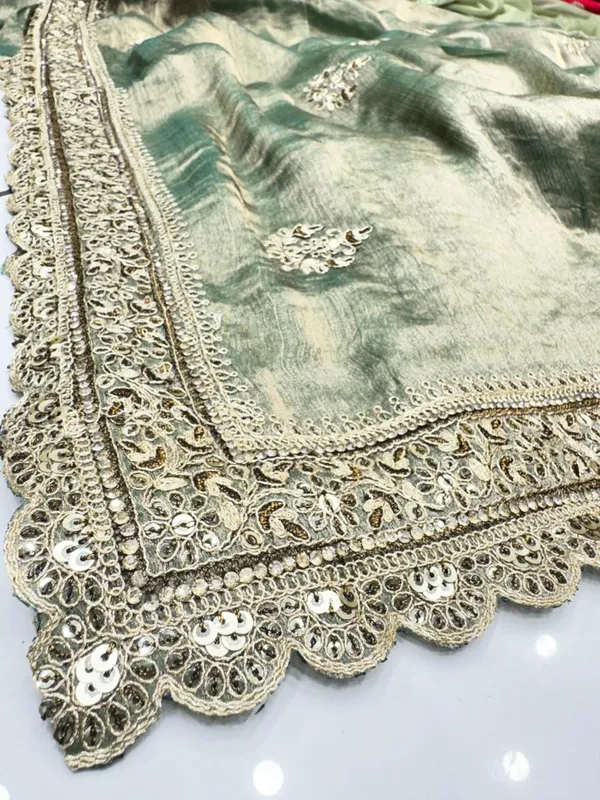 Tie-Dye_Green_And_Cream_Organza_Saree_With_Golden_Embroidered_Border
