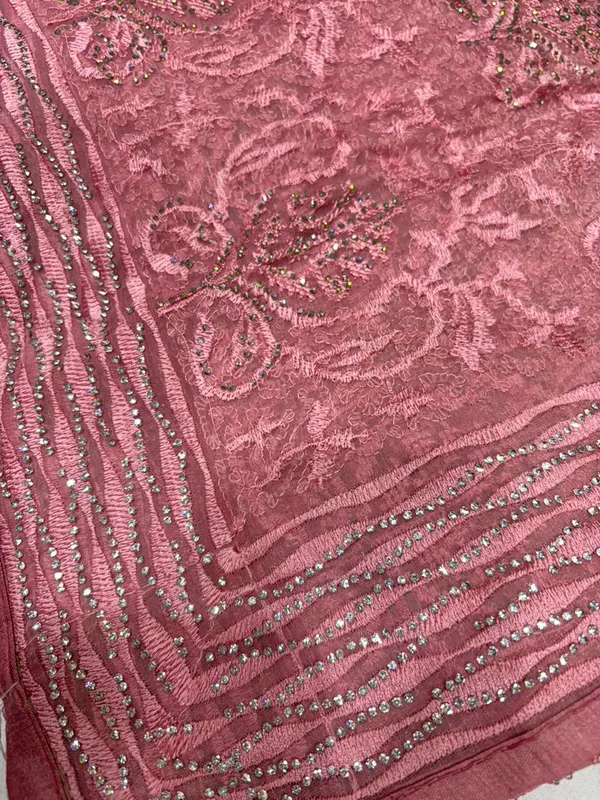 Pink_Embroidered_Sequin_Saree_With_Floral_Pattern