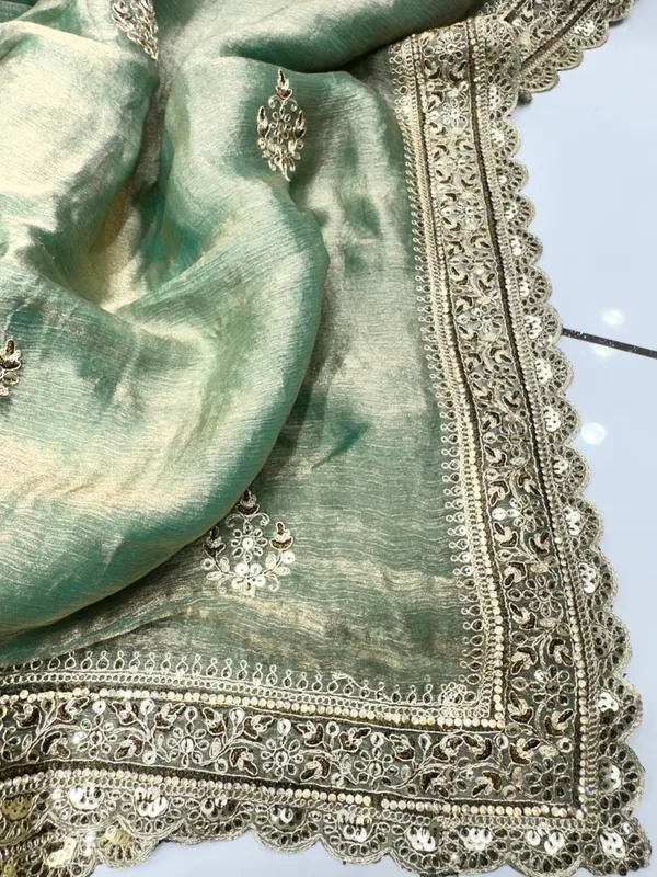 Tie-Dye_Green_And_Cream_Organza_Saree_With_Golden_Embroidered_Border
