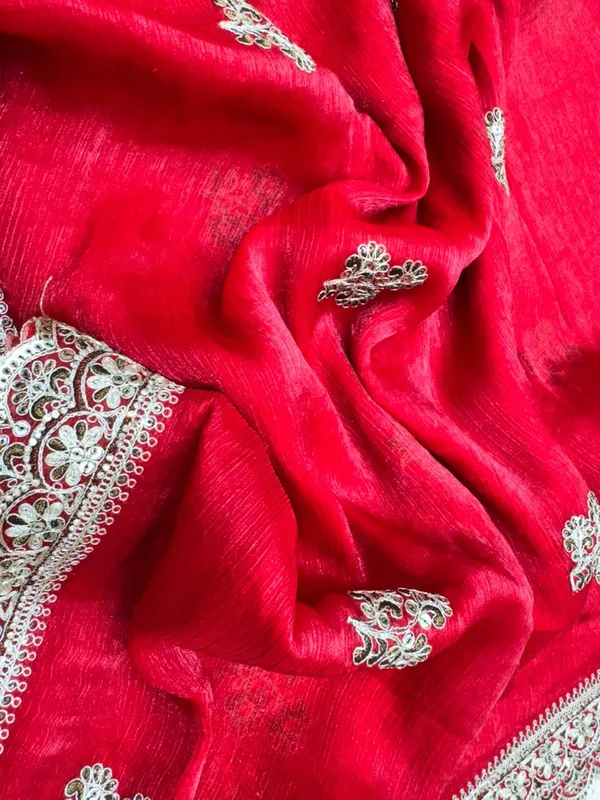 Red_Silk_Saree_With_Silver_Zari_Embroidery_And_Scalloped_Border