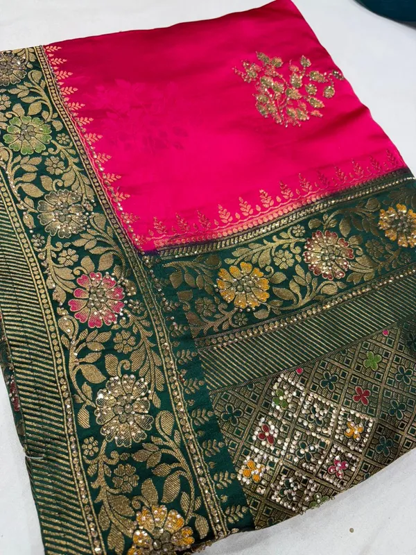 Pink_Banarasi_Silk_Saree_With_Green_Woven_Border