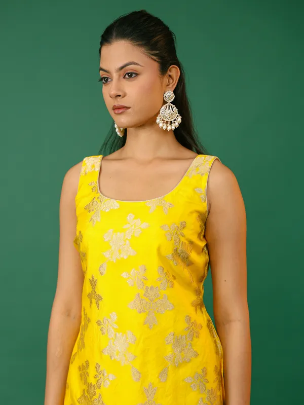 Yellow_Brocade_Kurta_Sharara_Set_With_Floral_Motifs
