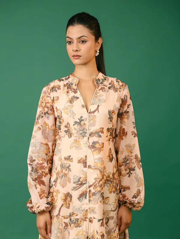 Floral_Print_Flared_Midi_Dress_With_Balloon_Sleeves