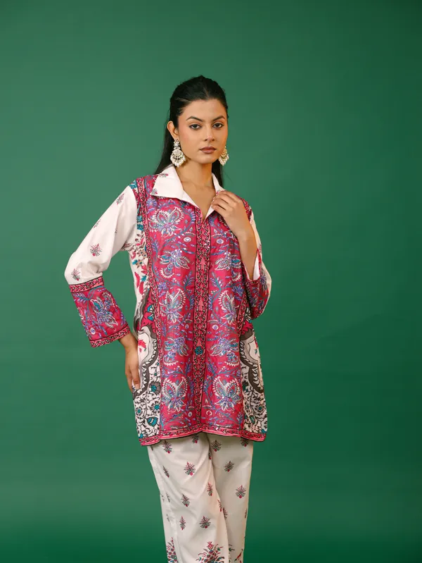 Pink_&_White_Printed_Ethnic_Kurta_Set_With_Embroidered_Pants