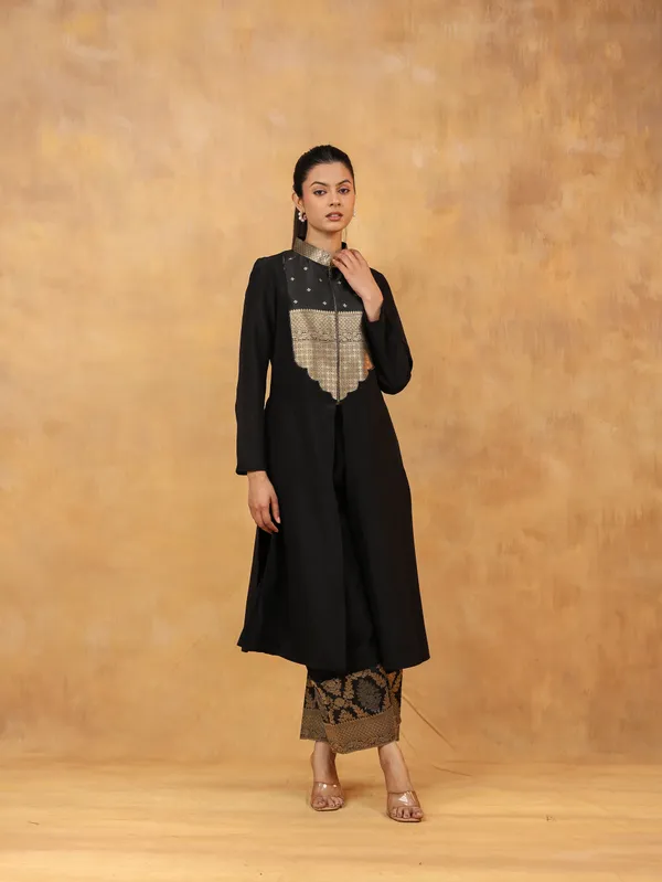 Black_Ethnic_Kurti_With_Gold_Embroidered_Yoke_And_Collar