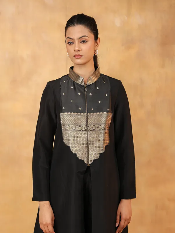 Black_Ethnic_Kurti_With_Gold_Embroidered_Yoke_And_Collar