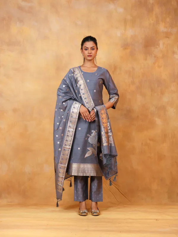 Grey_Chanderi_Silk_Kurta_Set_With_Floral_Embroidery_And_Dupatta