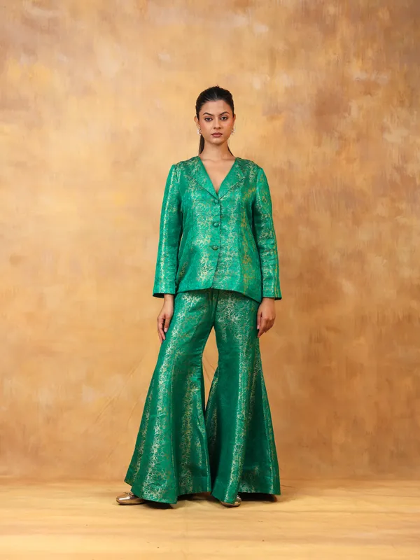 Emerald_Green_Brocade_Co-Ord_Set_With_Shimmer_Detail