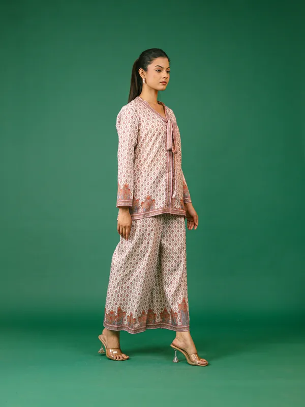 Pink_Printed_Ethnic_Pajama_Set_With_Tassel_Tie_Detail