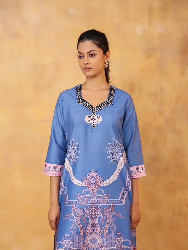 Blue_Floral_Embroidered_Kurti_Set_With_Matching_Pants
