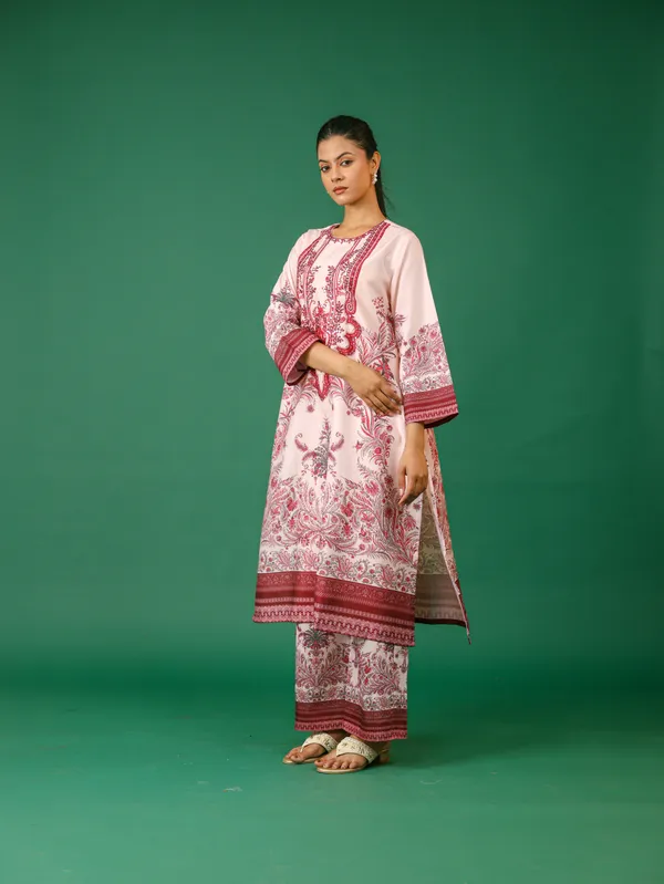 Pink_Embroidered_Lawn_Suit_Set_With_Matching_Palazzo