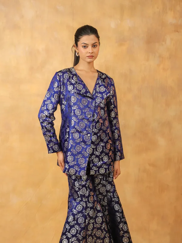 Blue_Floral_Brocade_Jacket_Style_Top_&_Flared_Pants_Set