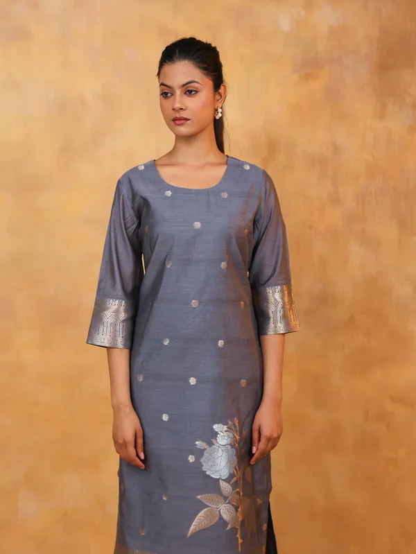 Grey_Chanderi_Silk_Kurta_Set_With_Floral_Embroidery_And_Dupatta