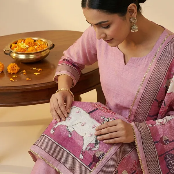 Pink_Linen_Chanderi_Cow_Pichwai_Print_And_Zari_Work_Unstitched_Suit_Set_For_Women