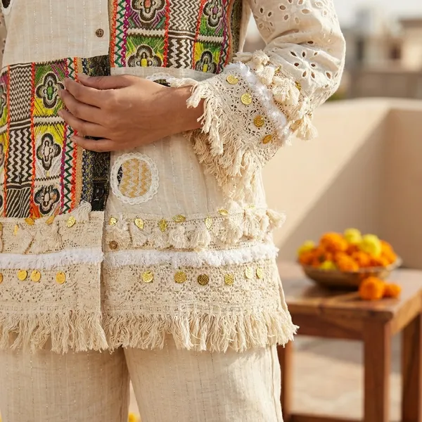 Off_White_Premium_Jute_Cotton_Handcrafted_Co-Ord_Set_For_Women