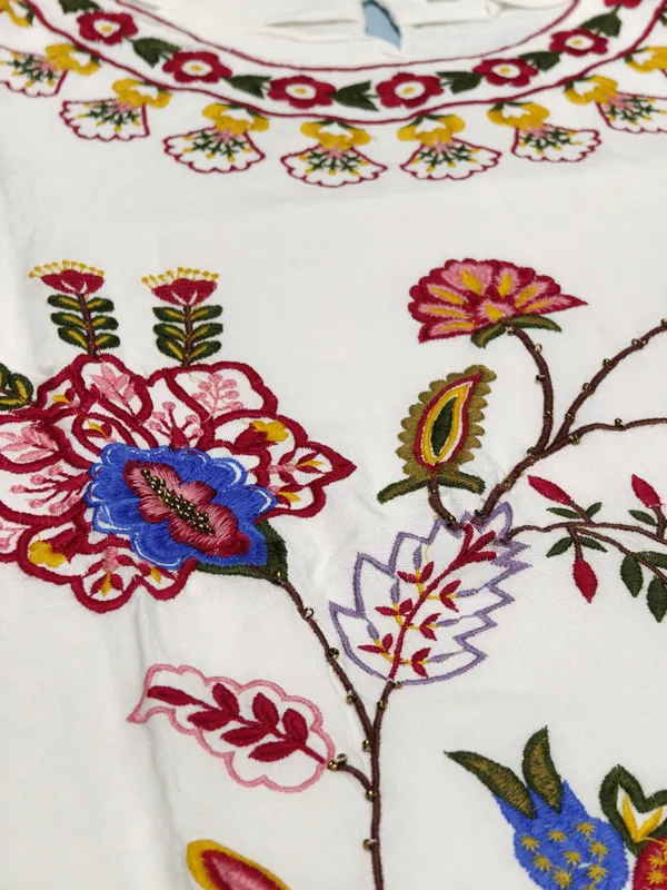 White_Premium_Mal_Cotton_Embroidered_Co-Ord_Set_For_Women