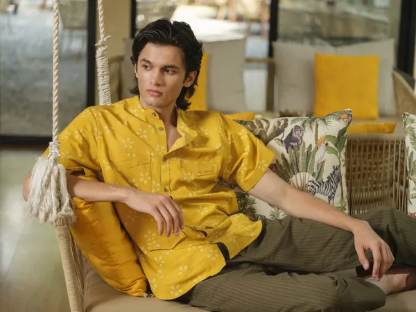 Yellow_Bamboo_Linen_Shirt_For_Men